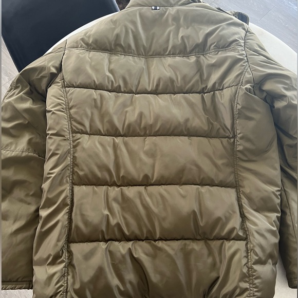 NEVER WORN - Hugo Boss puffer field jacket - army green - Picture 2 of 5